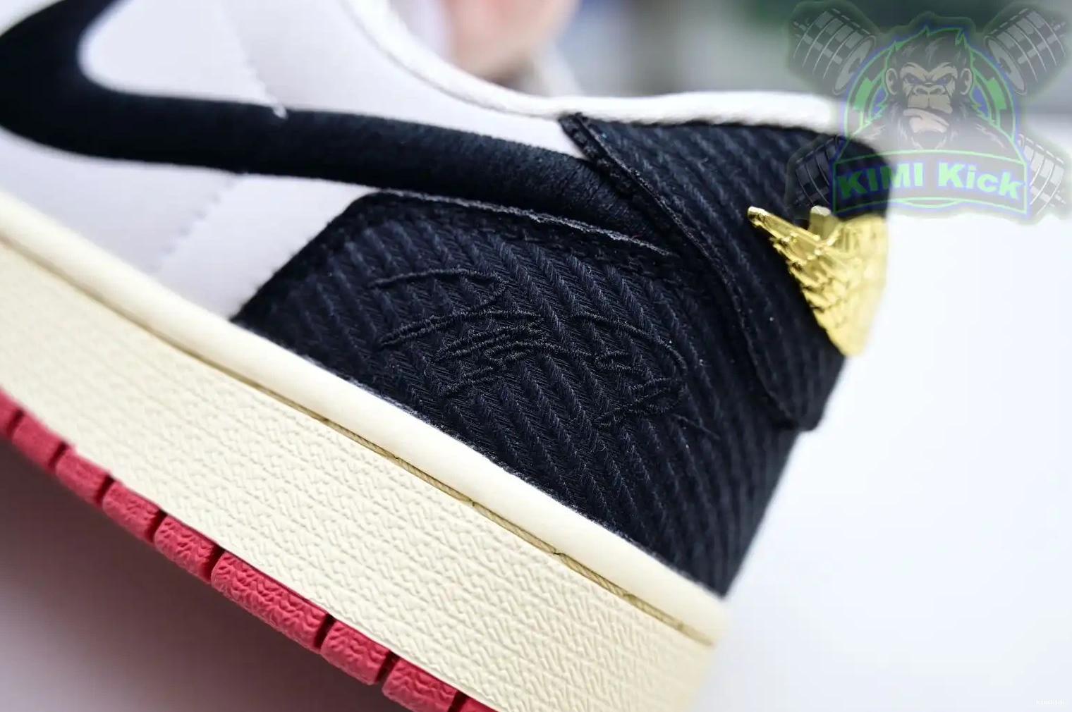 Low Trophy “Away” OG Room 1 Jordan Air x Jordan Kimikick 0621
